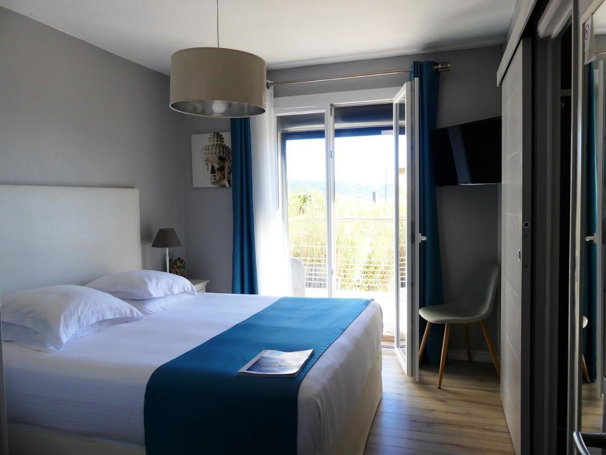 Hotel De La Vierge Noire 3*