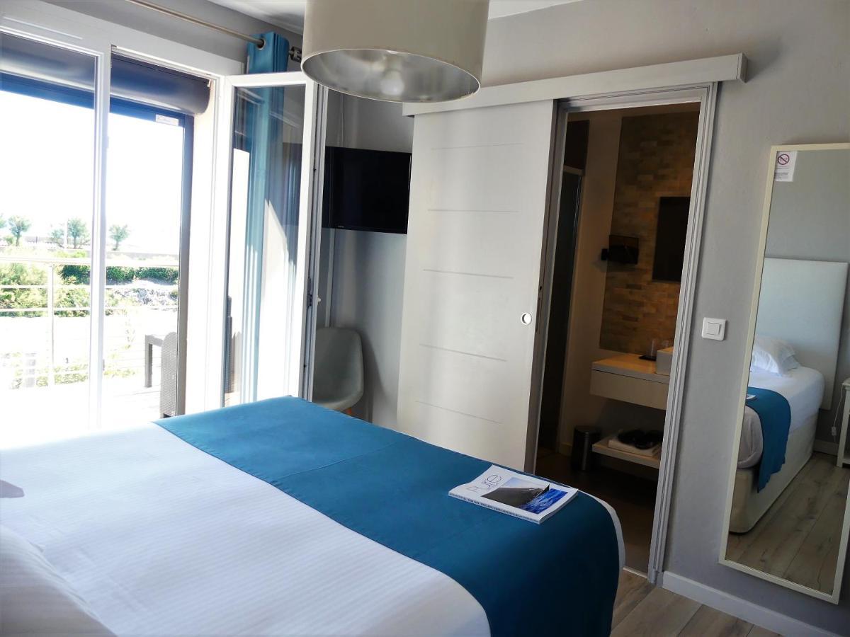 De La Vierge Noire Hotel