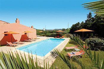 De La Vierge Noire Hotel 3*